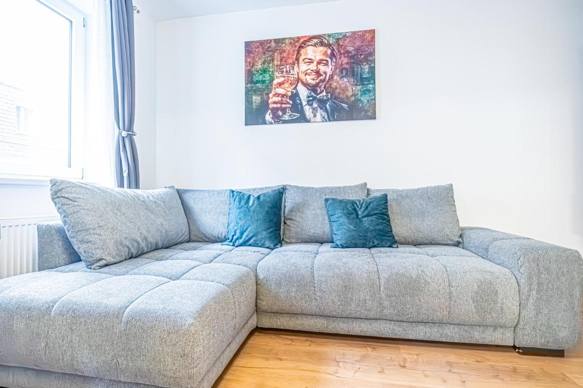 Charming 1Br And 1Lr Apt Modern Design Donaustadt Viena Exterior foto