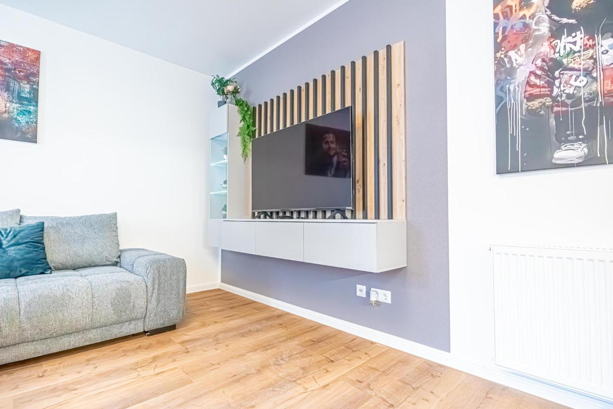 Charming 1Br And 1Lr Apt Modern Design Donaustadt Viena Exterior foto